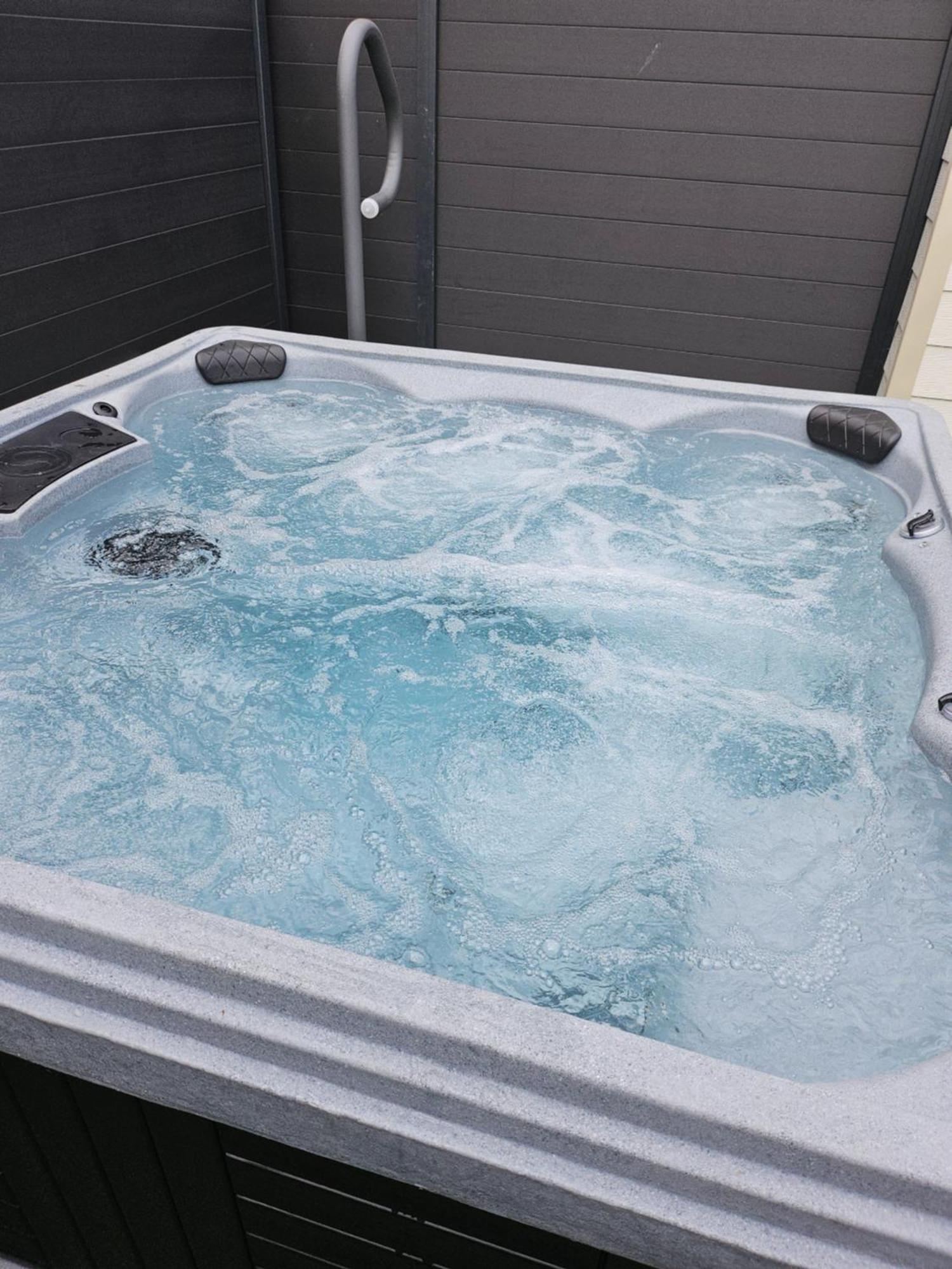 Hebergement Privee Jaccuzzi En Supplement Saint-Clair-du-Rhone Exteriör bild