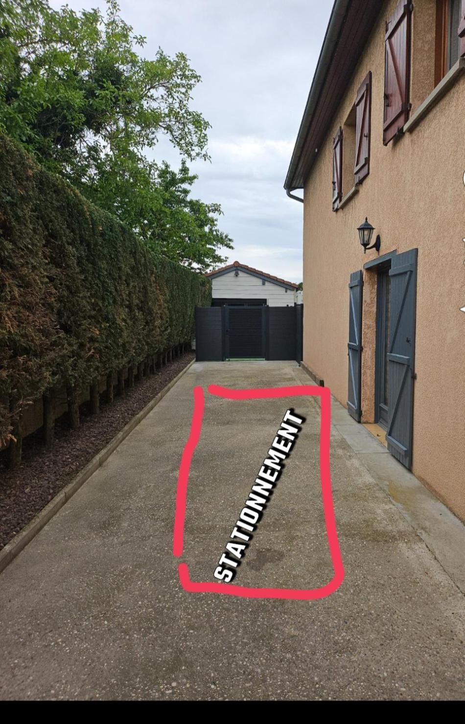 Hebergement Privee Jaccuzzi En Supplement Saint-Clair-du-Rhone Exteriör bild